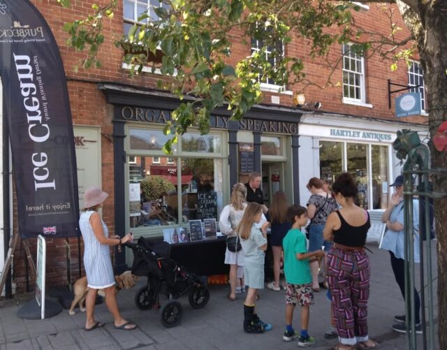 LOTS OF ICE CREAM & CHOCOLATE ENJOYED at our Free Tasting Event yesterday, what was your favourite flavour?  Thank you to everyone that came and patiently queued, we heard a great deal of appreciative noises and comments 💜
Big thanks to @purbeckchocolate and @purbeckicecream for supporting us with this event and in particular Sam from Purbeck who many of you met yesterday and our super helpful delivery driver Chunk from Purbeck who packed and delivered our large order!  
This is why we love working with other family run independents like ourselves, people that know their product and are passionate about how great it is! 
Following the launch day you can now carry on coming back for your favourites available in 500ml tubs and don't forget the Pawbeck - iced treats for dogs, lots of happy dogs as well as humans yesterday! 

#tastingevent #organicallyspeaking @visithartleywintney  #hartleywintney #purbeck #icecream #supportbritish